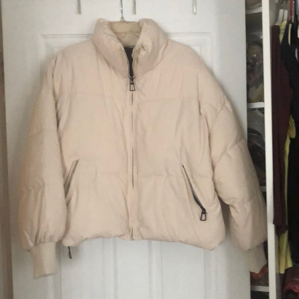 Puffer jacket in cream